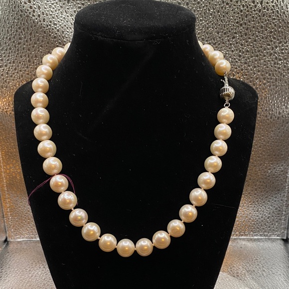 Jay King HSN 10mm Cultured freshwater Pearl necklace 18” Sterling Clasp